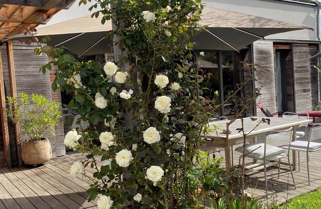 Une Jolie Maison Dans un bel Endroit, Avec sa Plage de Sable fin à 5mn a Pied
