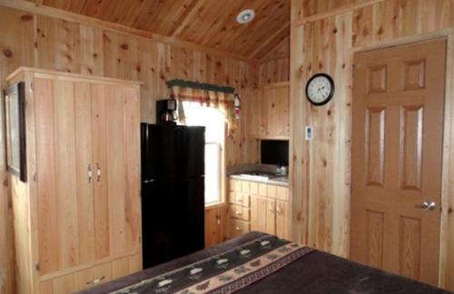 Unique Cabin Rental Nestled in the Charming Town of Sundance, Wyoming