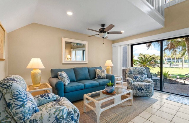 Unit 14, Peaceful Palms, 2.5 Bedroom Beach Condo