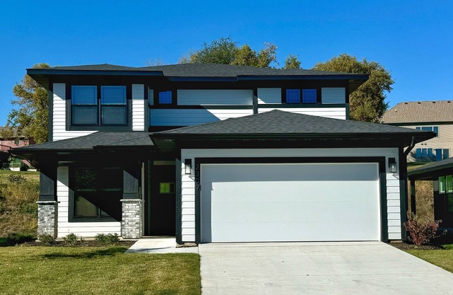 Unit 2309P | 4 Bed/2.5 Bath | Single-Family Home