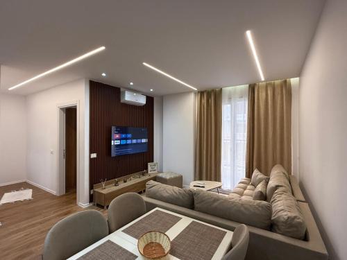Univers City Apartment