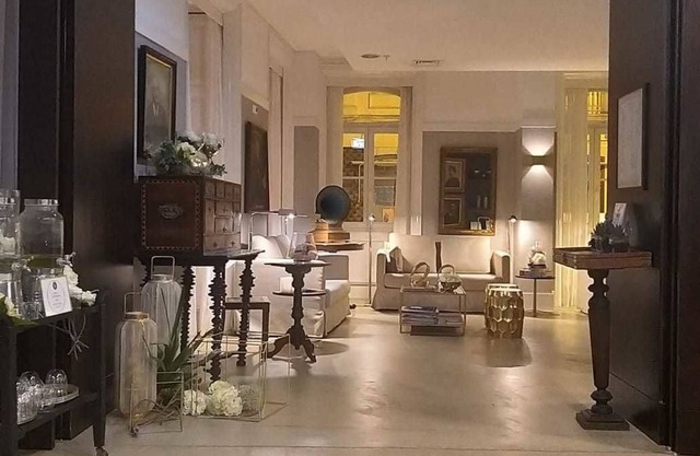 Universal Boutique Hotel