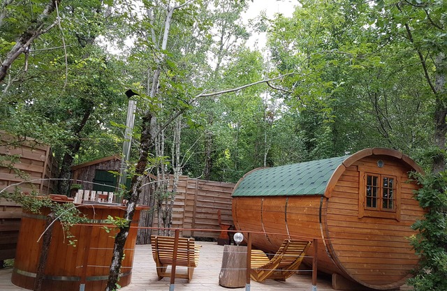 Unusual accommodation: Barrel with bathroom, terrace and private Nordic bath