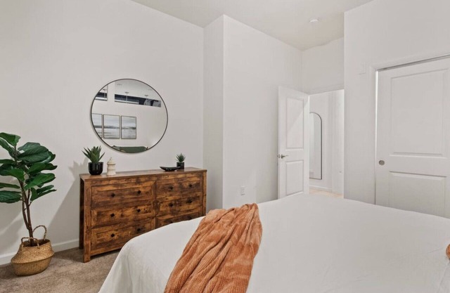 Upscale Downtown Apartment