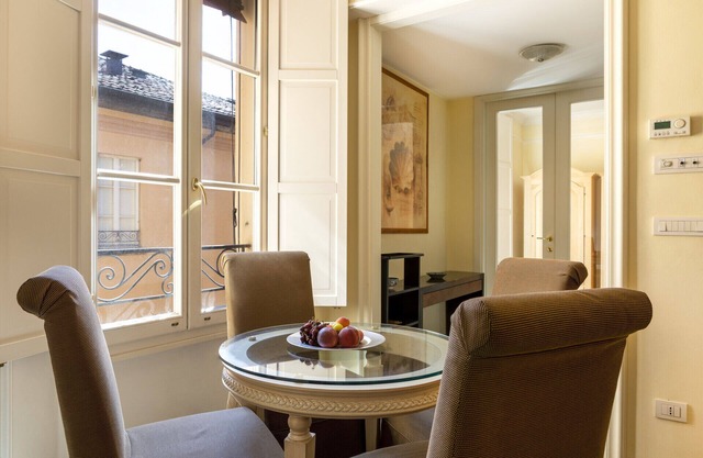 UR-NEST d'Azeglio, Elegant one bedroom apartment