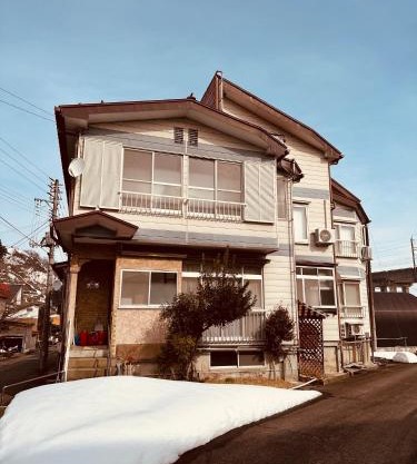 Urasa cottage at the station