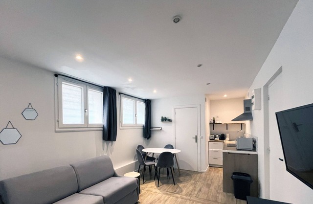 Urban Flat 184 - Charming 1 BDR Flat in Paris