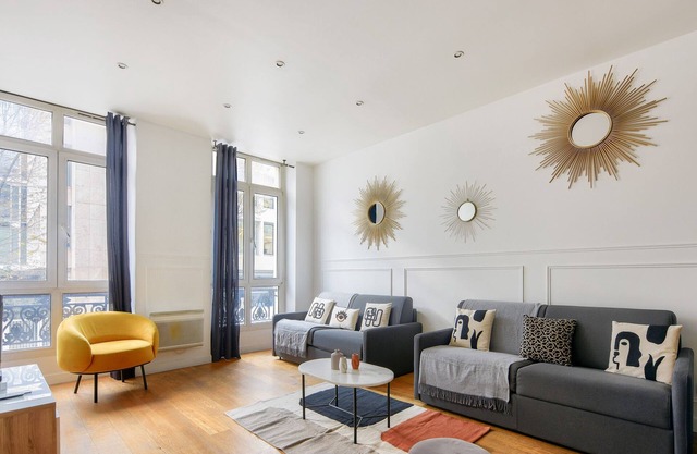 Urban Flat 34 - Beautiful 3 Bedroom Paris Louvre