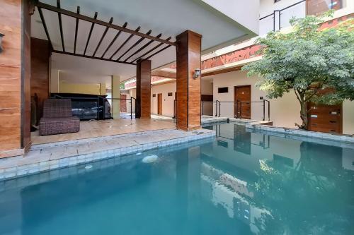 Urbanview Hotel Syariah SieKemboe Jepara