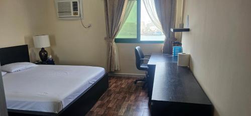 UrduEnglishFamilyApartmen