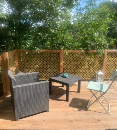 Uroczy apartament ze słonecznym tarasem
