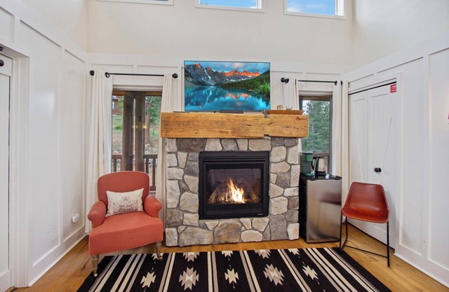 Ute Cabin 1 at Pathways Ranch!