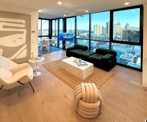 Utopia City Oasis Exquisite Urban Retreat