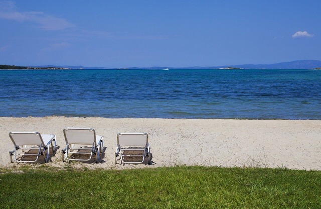 Villa right by the sea