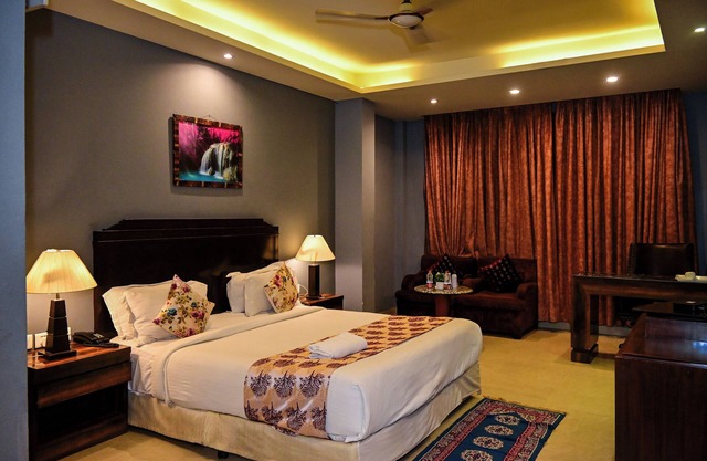 V HOTEL TSSG IGI AIRPORT