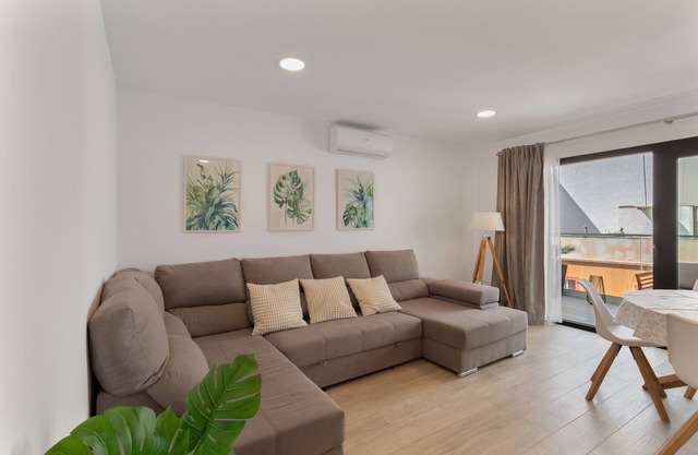 Vacation Apartment 'Lupama Suite' with Private Pool, Wi-Fi and Air Conditioning