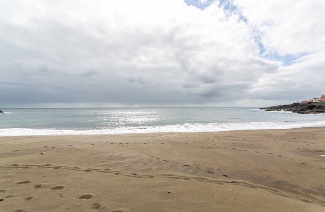 Vacation Apartment 'Garita Piece and Beach' with Sea View, Wi-Fi and Air Conditioning