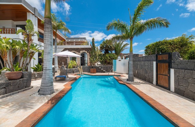 Vacation 'Bianca Tajinaste' with Sea View, Private Terrace and Wi-Fi