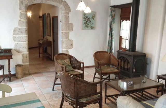 Vacation apartment/apartment for 4 guests with 80m² in Allemagne-en-Provence (172704)