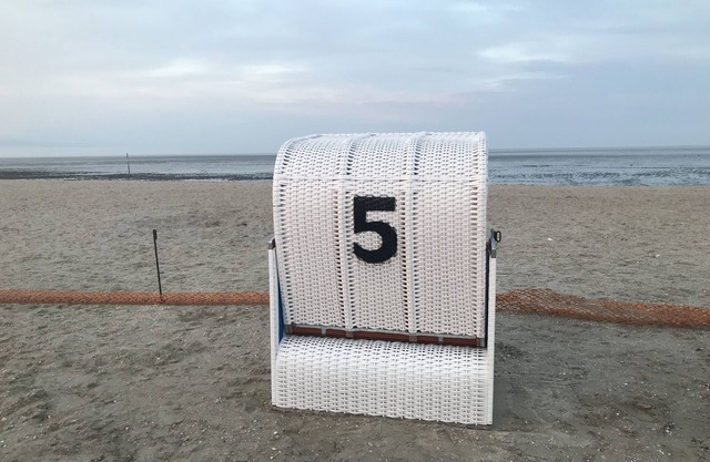 Vacation home Blanker Hans with sea view, beach chair, fireplace, sauna