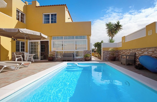 Vacation Home "Casa Paco 3" with Sea View, Private Terrace & Shared Pool