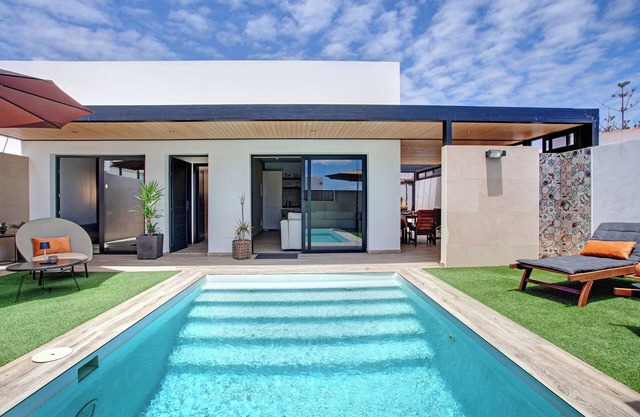 Vacation Home "Villa Toro" with Private Pool, 2 Private Terraces & Wi-Fi