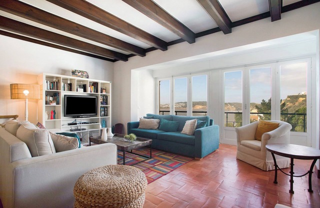 Vacation Home "São Martinho All The Best" with Sea View, Shared Pool & Wi-Fi