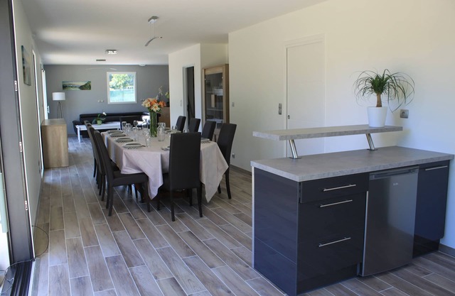 Vacation Rentals 11 people