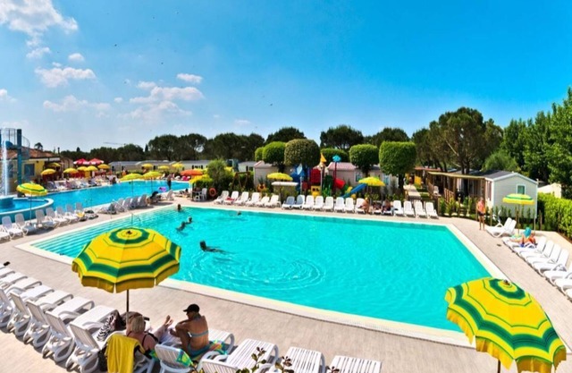 Vacation village Le Palme Mobilehome Superior for 4 persons