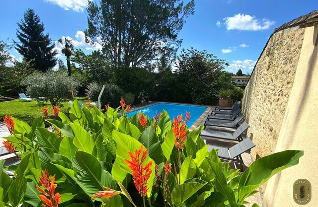 Vacation villa in the South-West of France, near Bordeaux and Saint-Émilion.