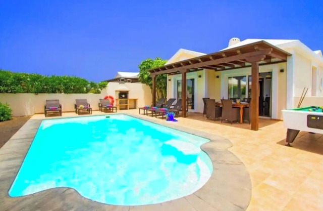 Vacation Villa 'Teno' with Private Pool, Wi-Fi and Air Conditioning