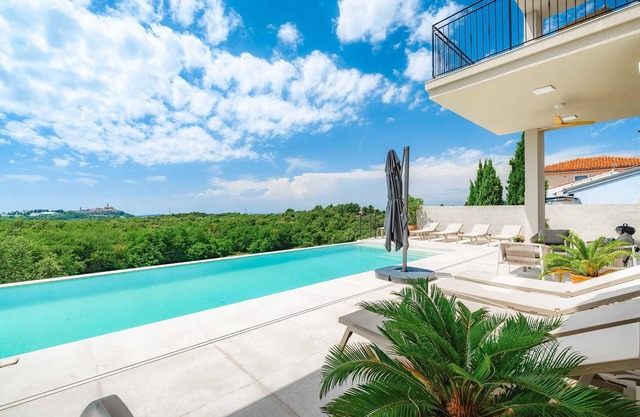 Vacay Villa Palazzo with heated pool