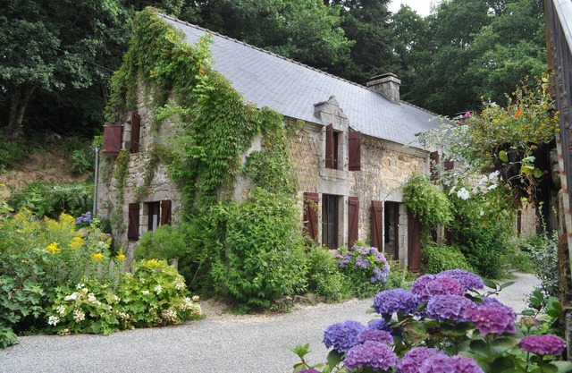 Vallée du Blavet, maison de caractère, proche rivière