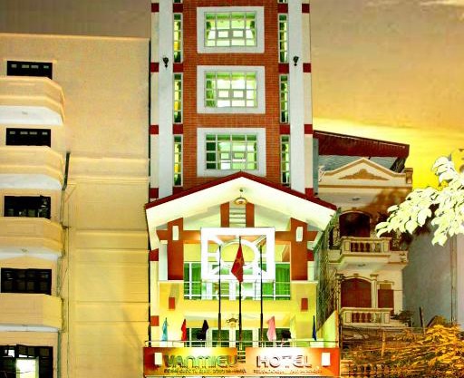 Van Mieu Hotel
