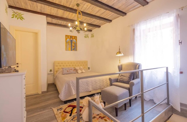 Vanilla duplex with separate entrance in the center of Izola