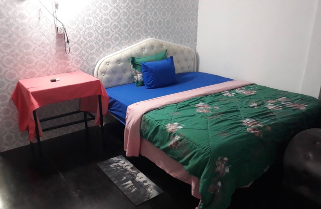 Vanny's King bed & Large Window in Phnom Penh.