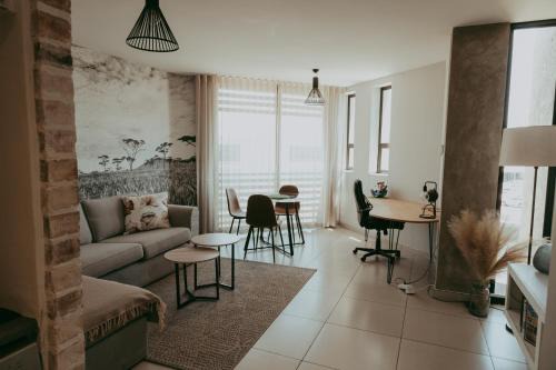 VELDT Suite - Luxury Apartment near Grove Mall & Hospital Airbnb