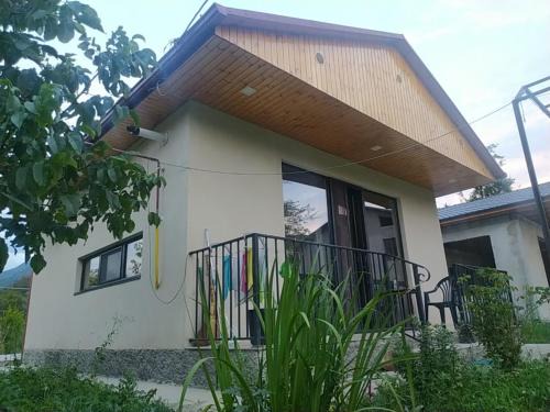 Venerikas Hut (ვენერიკას ქოხი)