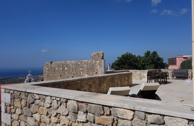 Venetian House With Authentic Hammam & Jacuzzi With Sea View