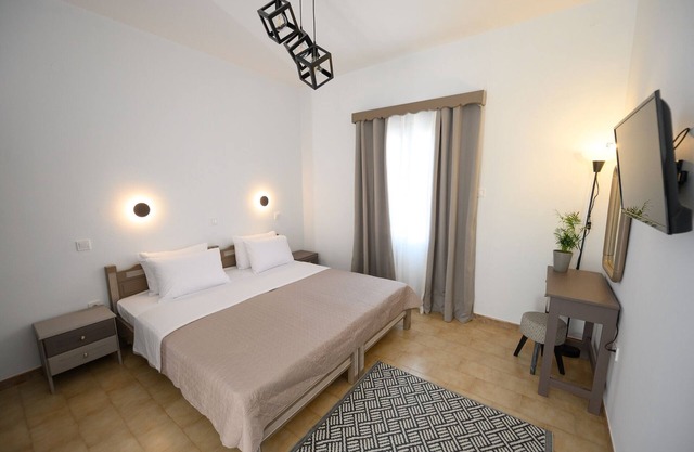 Verano V4 (up to 2 guests) - Cozy apartment 2 minutes (200m) to the beach
