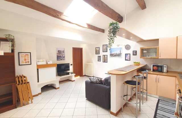 very central and comfortable two-room apartment