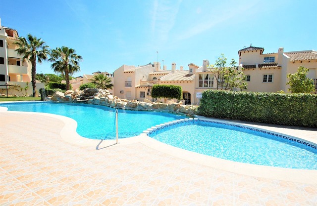 Very nice apartment with large garden, terraces close to everything all-in