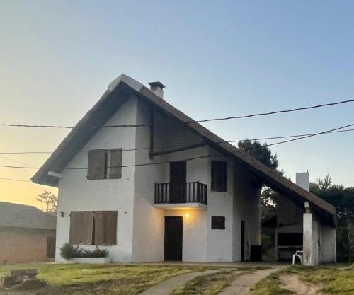 Very spacious house, a few blocks from the beach