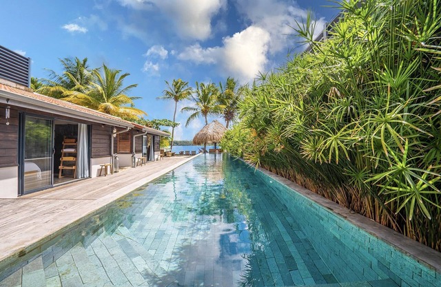 Villa Habibi - Three Bedroom Villa, Sleeps 8