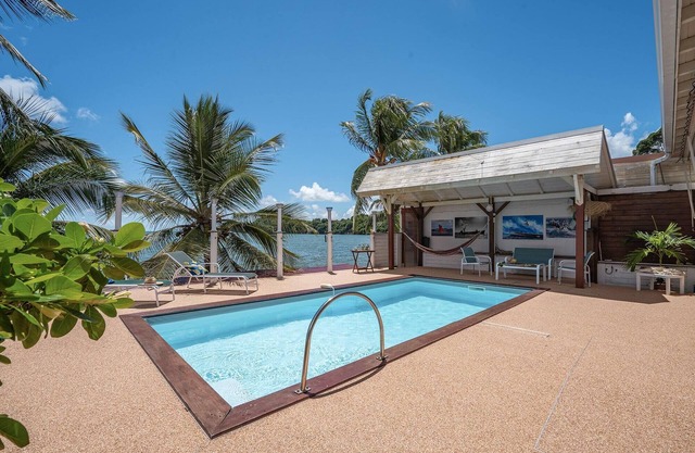 Villa Beau Rivage - Four Bedroom Villa, Sleeps 9