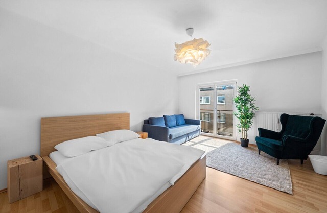 VIE 068 Ursular A 068 1 1 C12