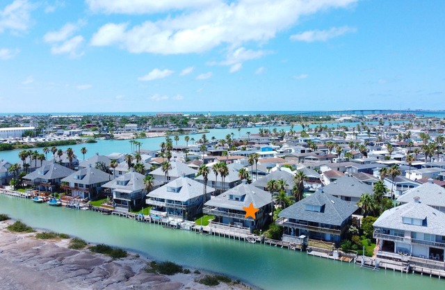 Views of Space X - Heron's Sea Cottage and just minutes from South Padre Island #1040