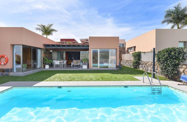 Villa Salobre Golf Ocho | Luxury Retreat in Gran Canaria | Private Outdoor.