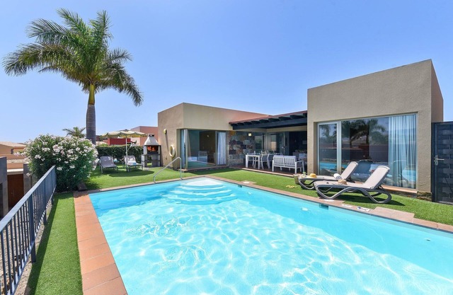 Villa Salobre Golf Dos | Luxury Retreat in Gran Canaria | Private Outdoor.