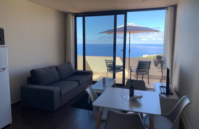 Villa Pinheira I, two bedrooms and sea view